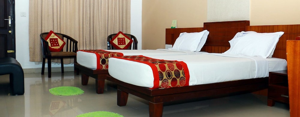 Hotel Soorya Regency