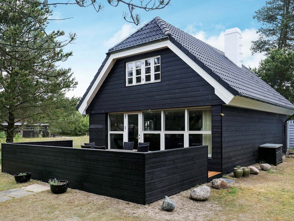 6 Person Holiday Home in Oksbol