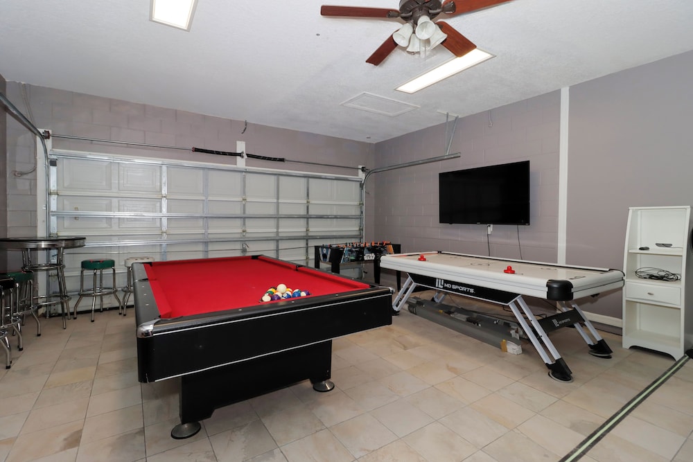 7 Bedrooms Perfect For Large Families Or Groups!