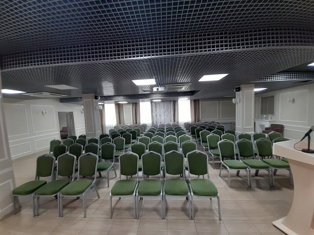 meeting & event spaces