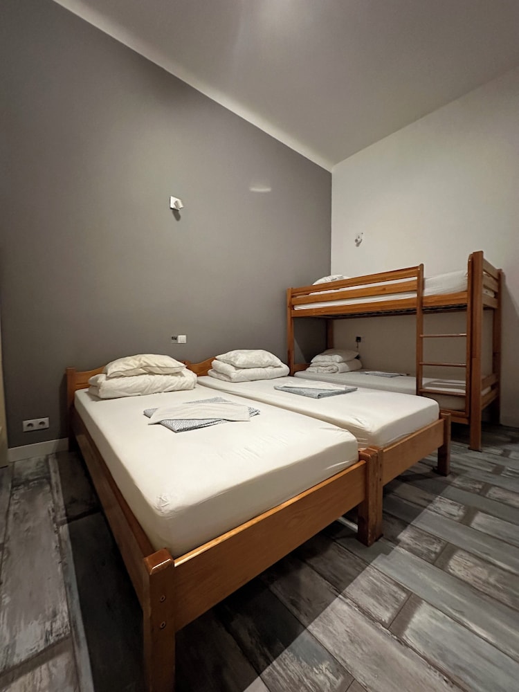 Hostel Chmielna 5 Rooms & Apartments