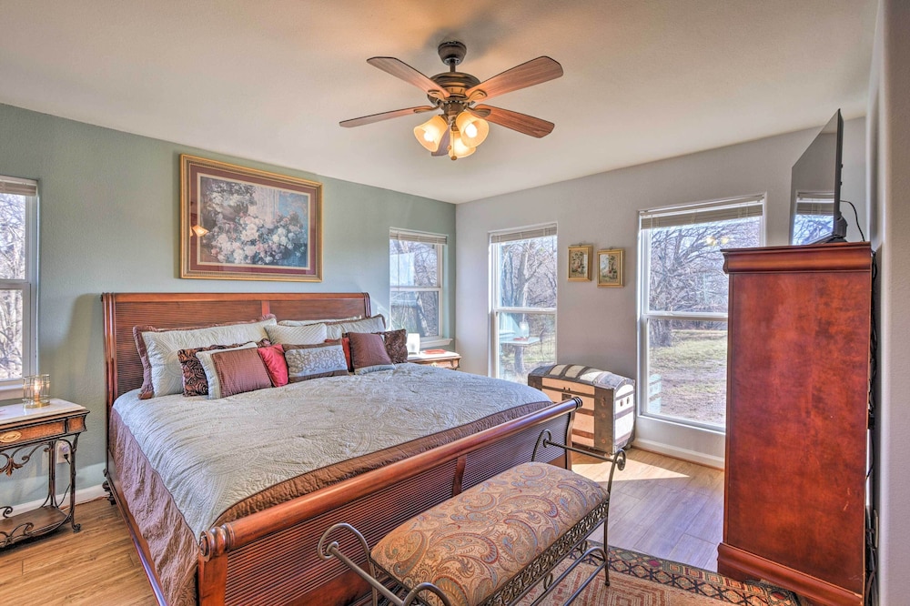 Charming Palmer Family Home on 5 Acres! view 2