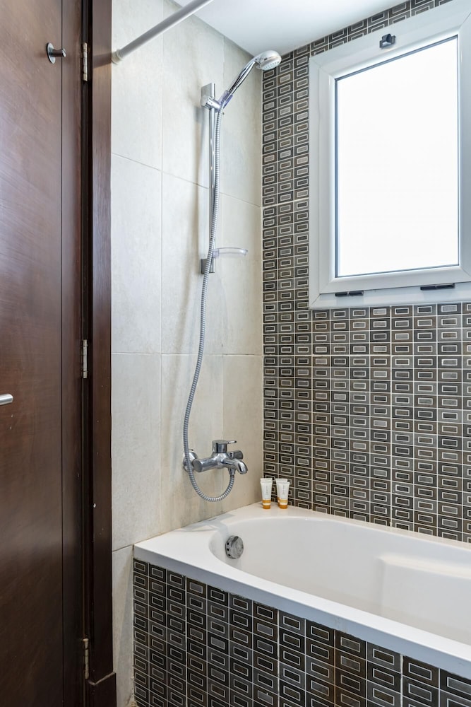Vesta - Luxury APT - 3Br - CFC IX
