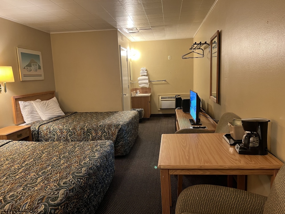 Riverton Vacations - Silver Spur Motel - Property Image 3