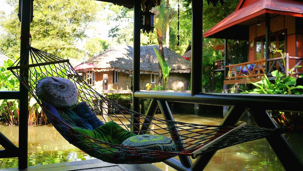 Pho Rak Nah Pai Guesthouse