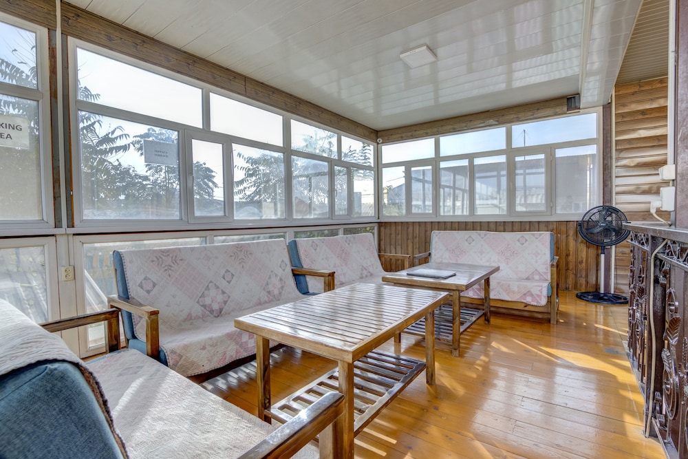 Viva Hotel - Hostel view 2