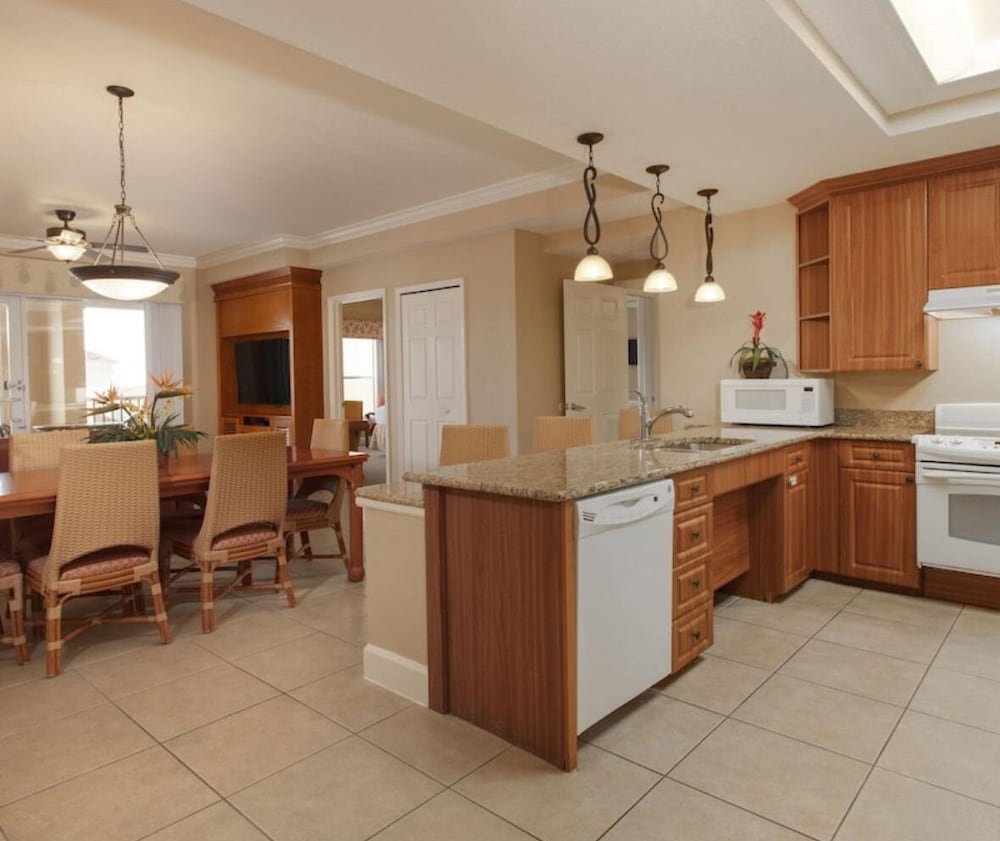 Luxury Resort Minutes from Disney - Image 5