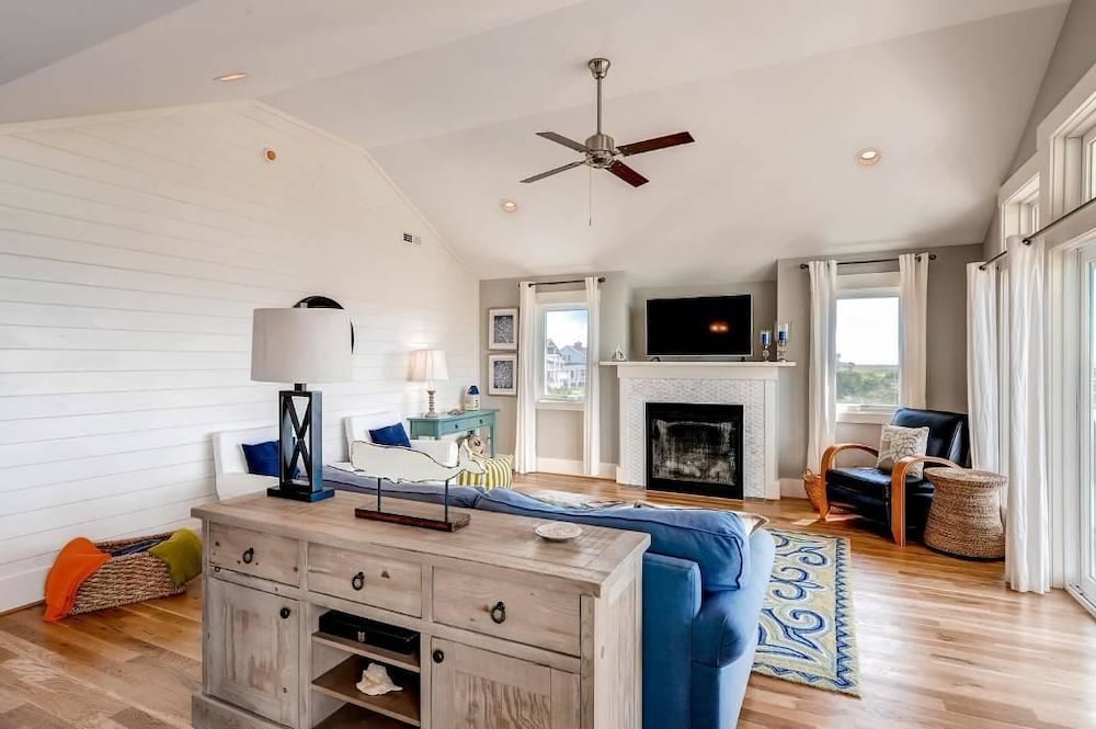 Hat Trick 4 Bedroom Holiday Home By Bald Head Island