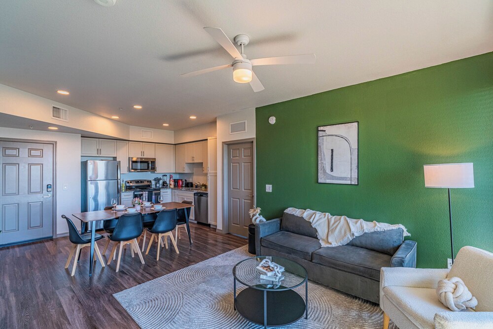 ROVE LIVING/KL - Cardinal 95