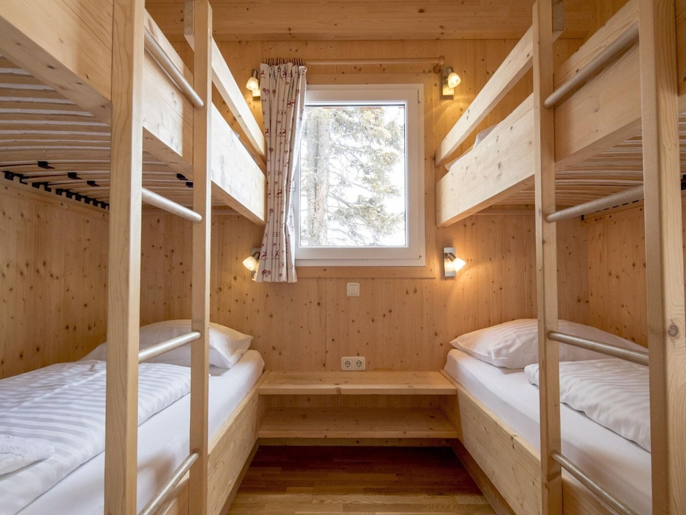 Amazing Chalet With Sauna