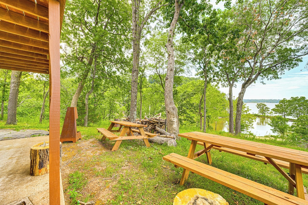 Lakefront Home w/ Boat Ramp Near Spavinaw Rec Area
