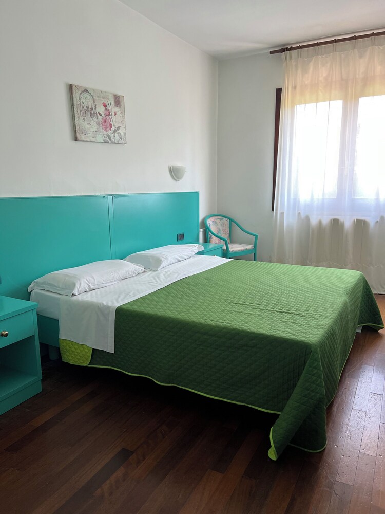 Hotel Verdeneve