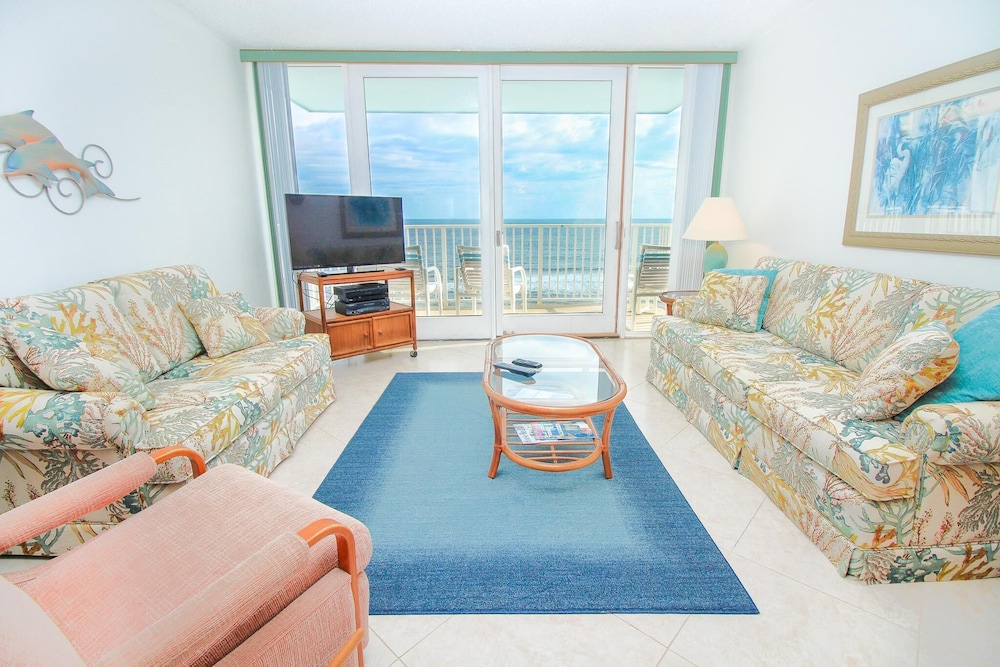 Smyrna Beach Club 818b