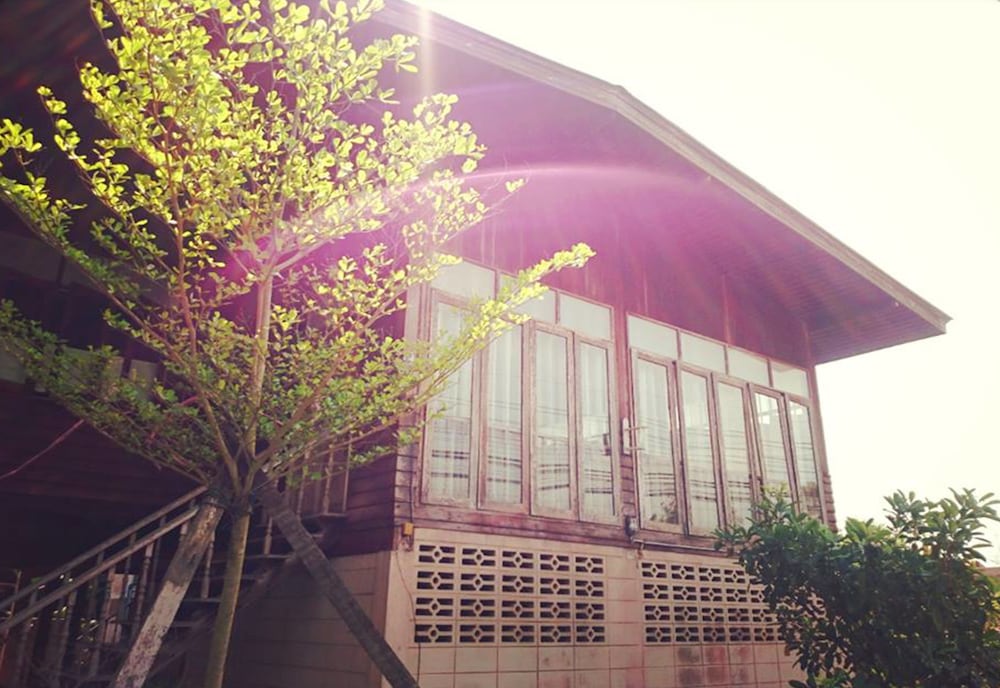 Kaampuju Cafe and Rooms