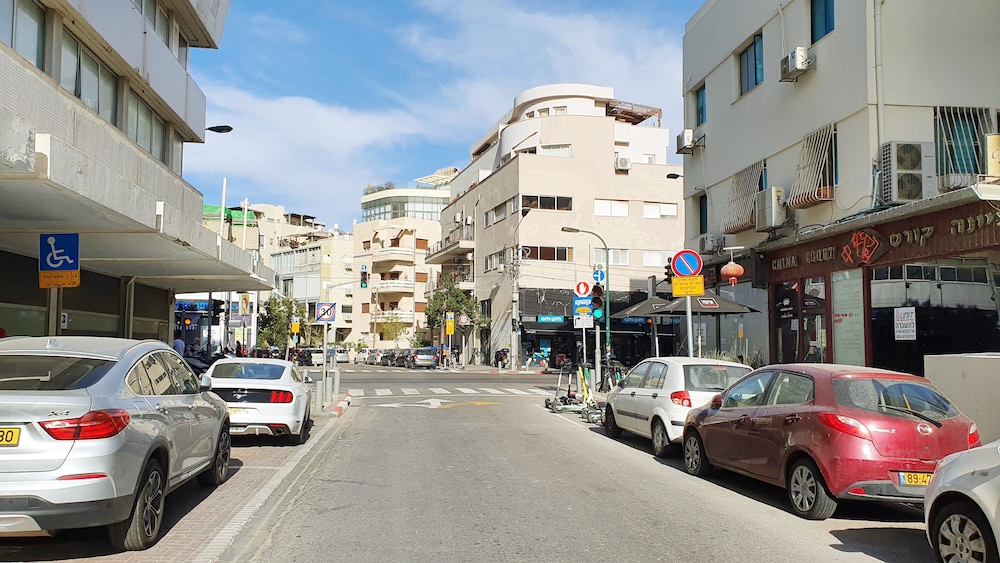 New Apartment Near the Beach With Parking TL53 view 5