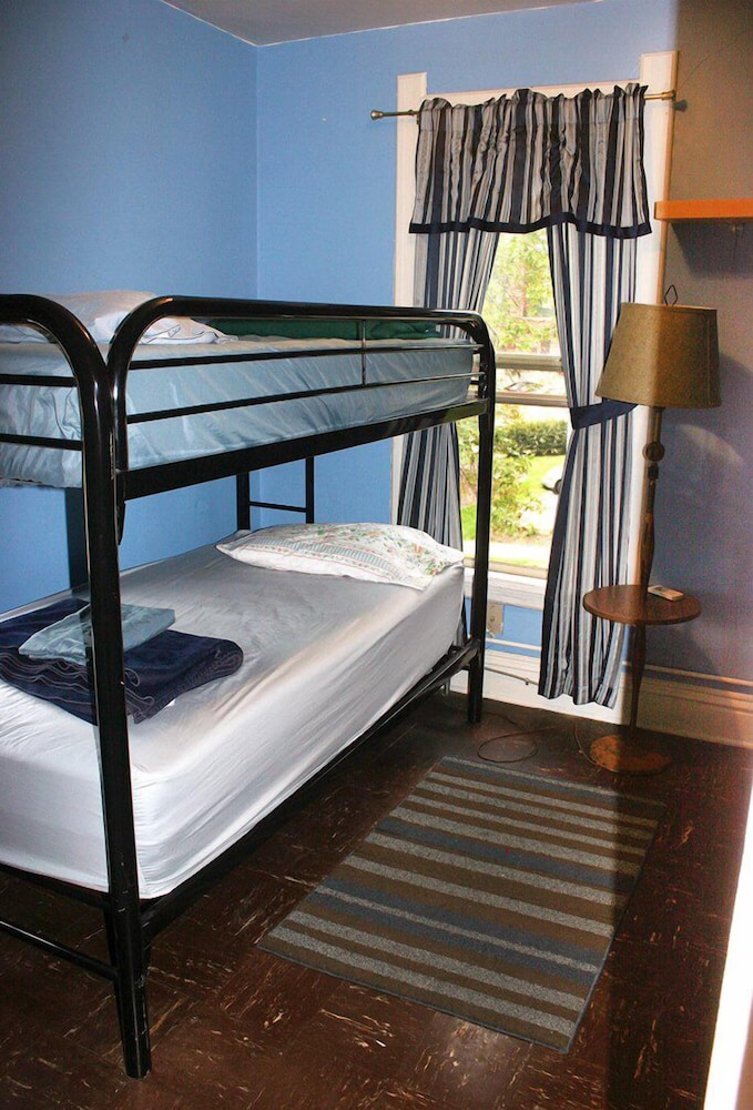 HI Madison - Hostel