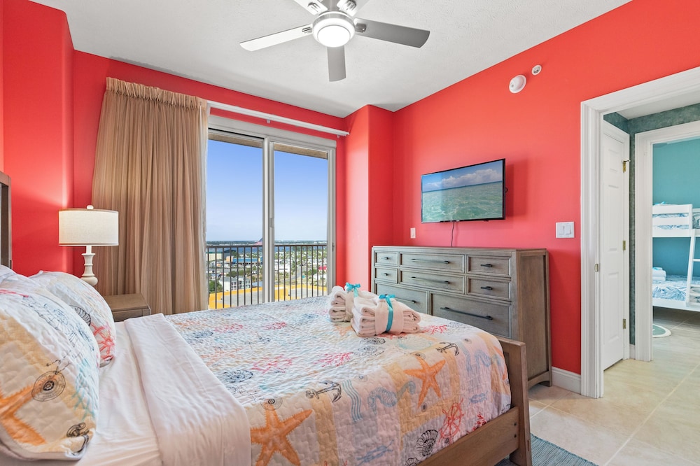 Treasure Shores3br Beachfront Corner Unit Sleeps 8 With Stunning Gulf Views!