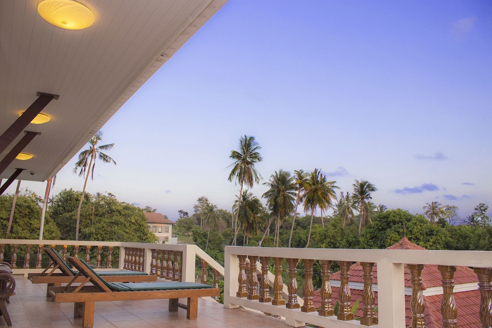 Baan Dork Bua Villa