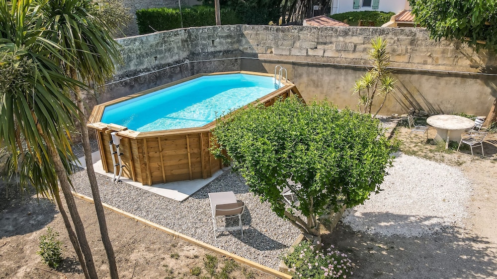 Mas Lou Pitchoun Exceptional Villa Between the Alpilles and Avignon