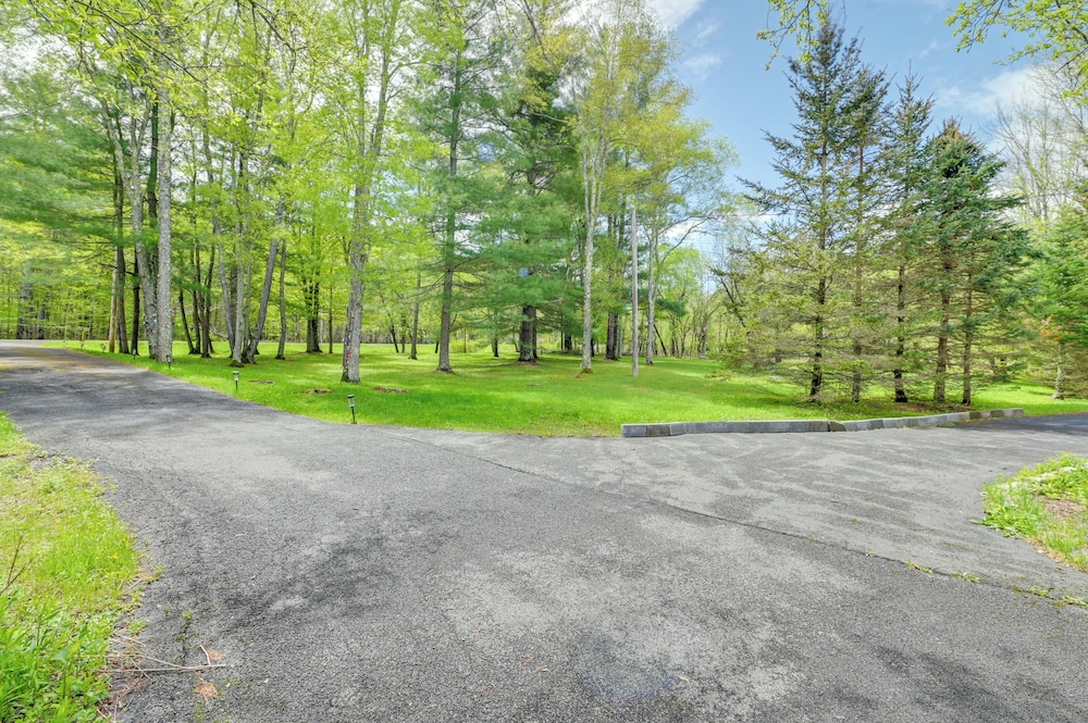 1 Mi to Hunter Mtn: Cozy Unit on 6-acre Property!