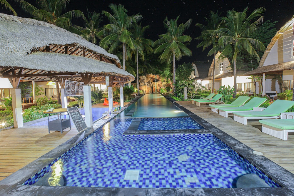 Jambuluwuk Oceano Resort Gili Trawangan