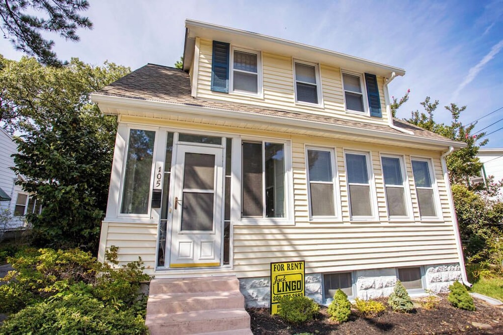 Hickman Street 105