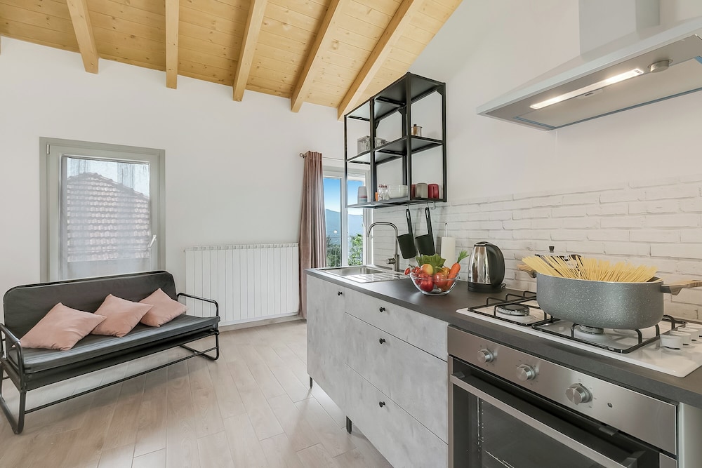 Bucaneve Apartment