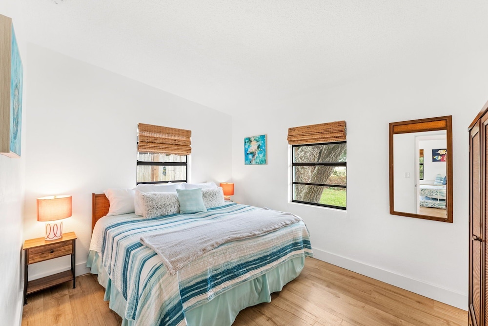 112 Surf Drive