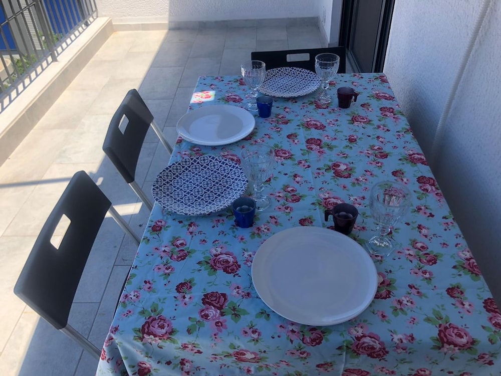Luxurious Apartment With big Balcony Best Location