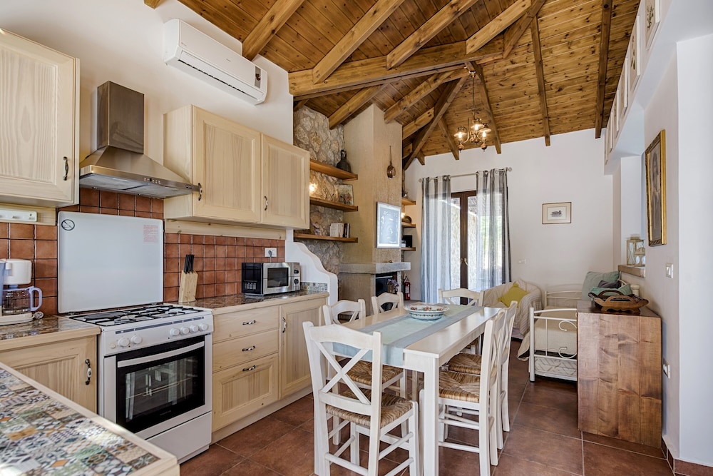 Salakos Villas