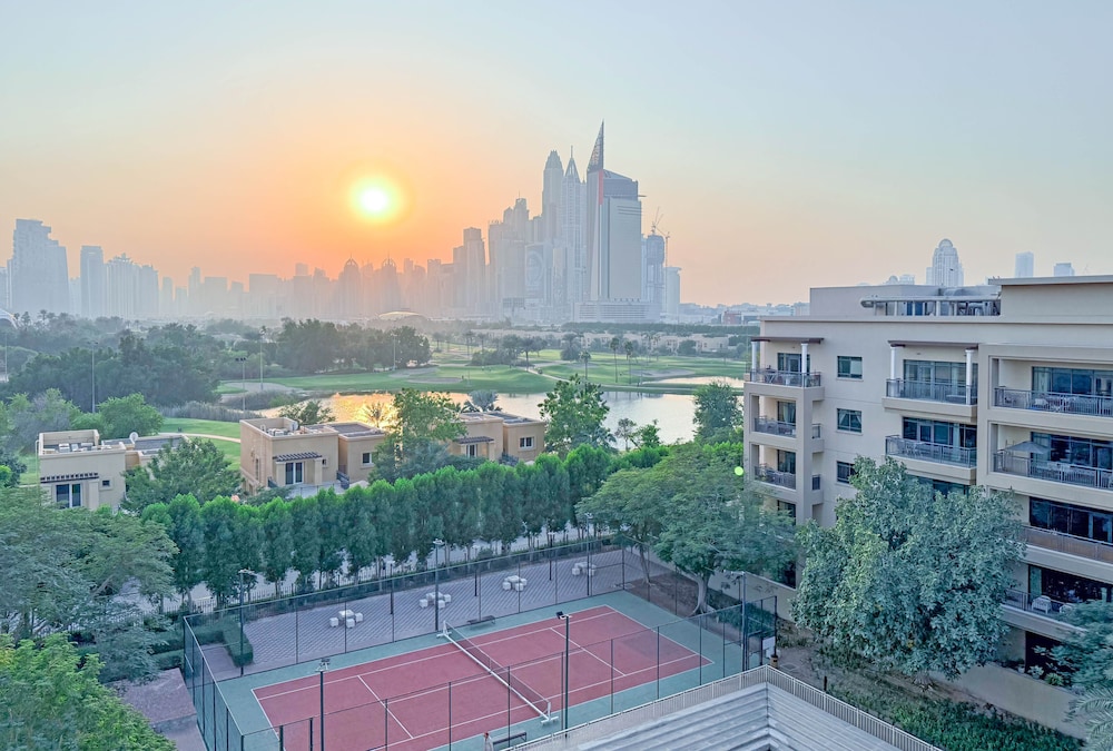 bnbme - Golf Tower - 2 BDR