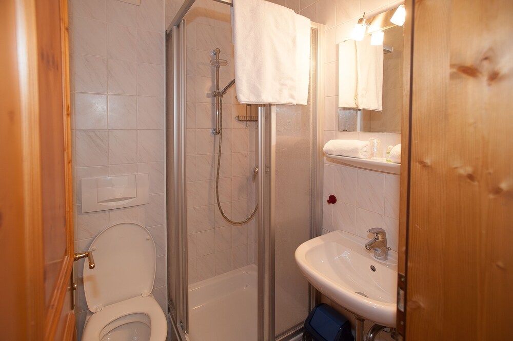 Schluga Spa Apartments & Mobile Homes