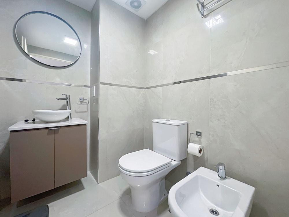 Ayres Suites Moreno