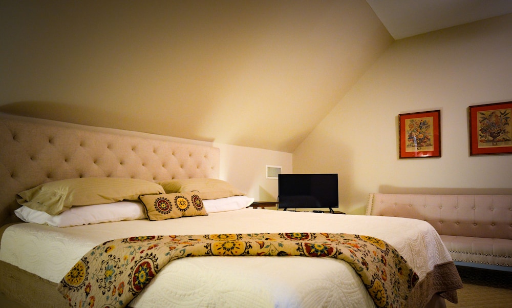 Clermont Bluffs B&B