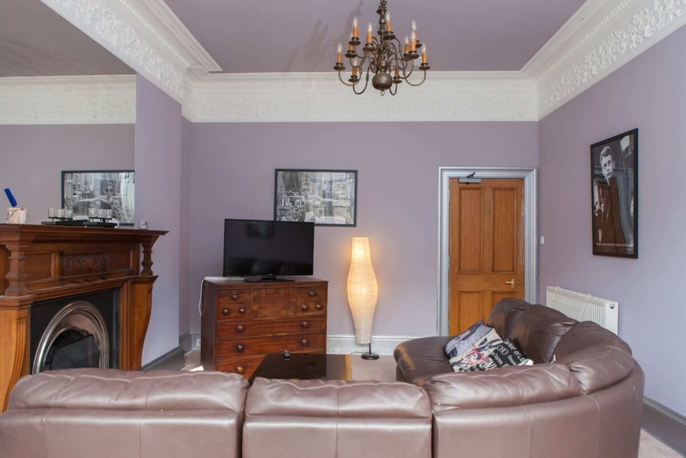 Stylish 3 Bedroom Apartment