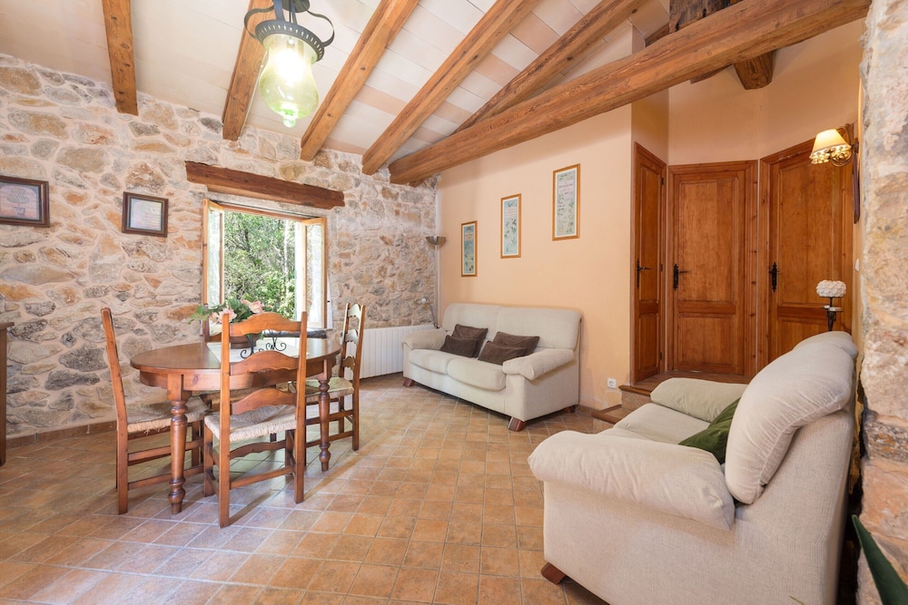 Casa De Piedra - Villa With Private Pool