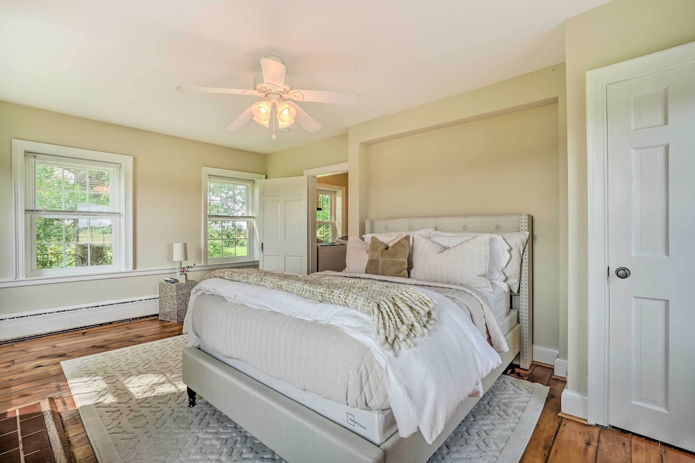 Upscale Country Home w/ Fire Pit in Taneytown! - Property Image 23