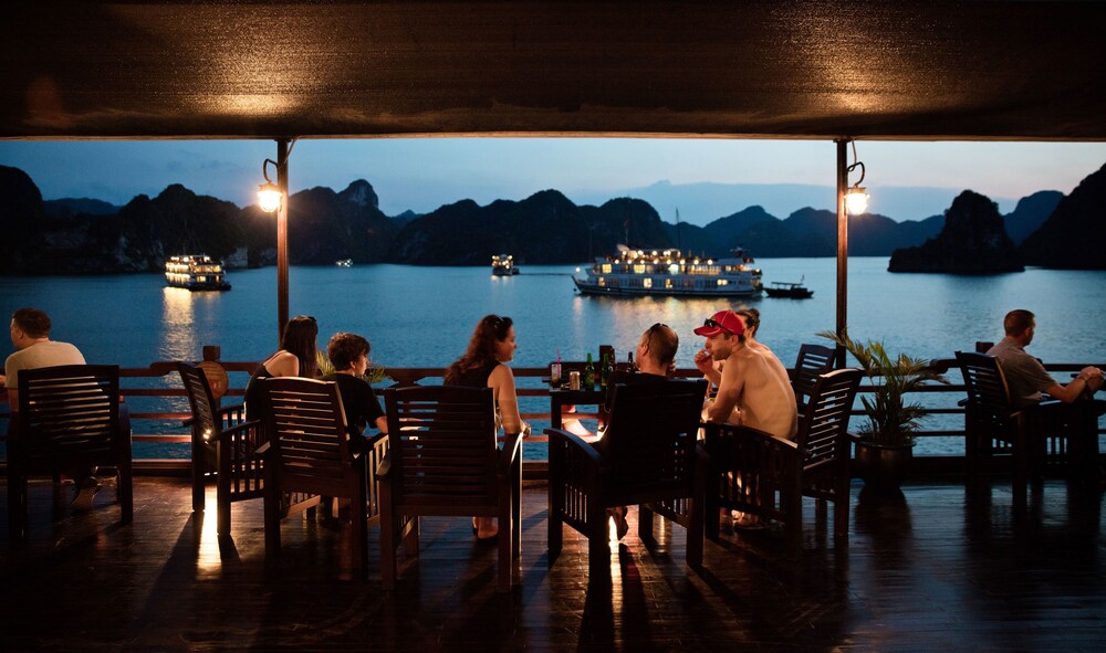 Halong Glory Cruise
