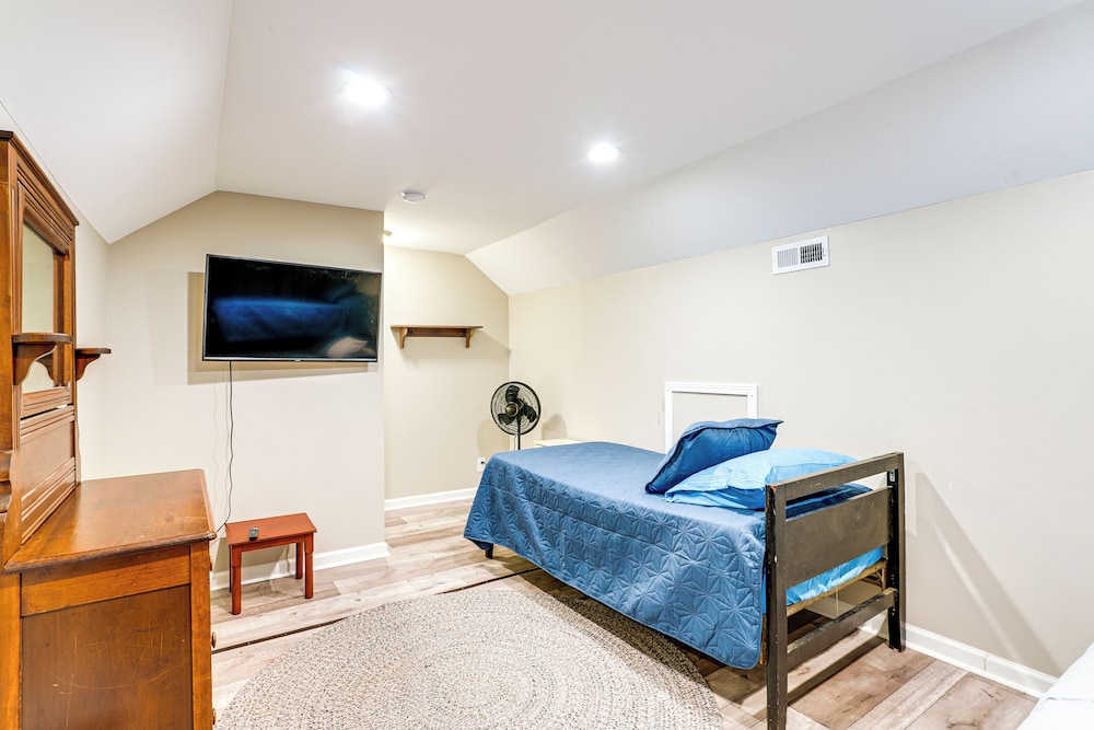 Otter Creek Rec Area On-site! Serene Family Home