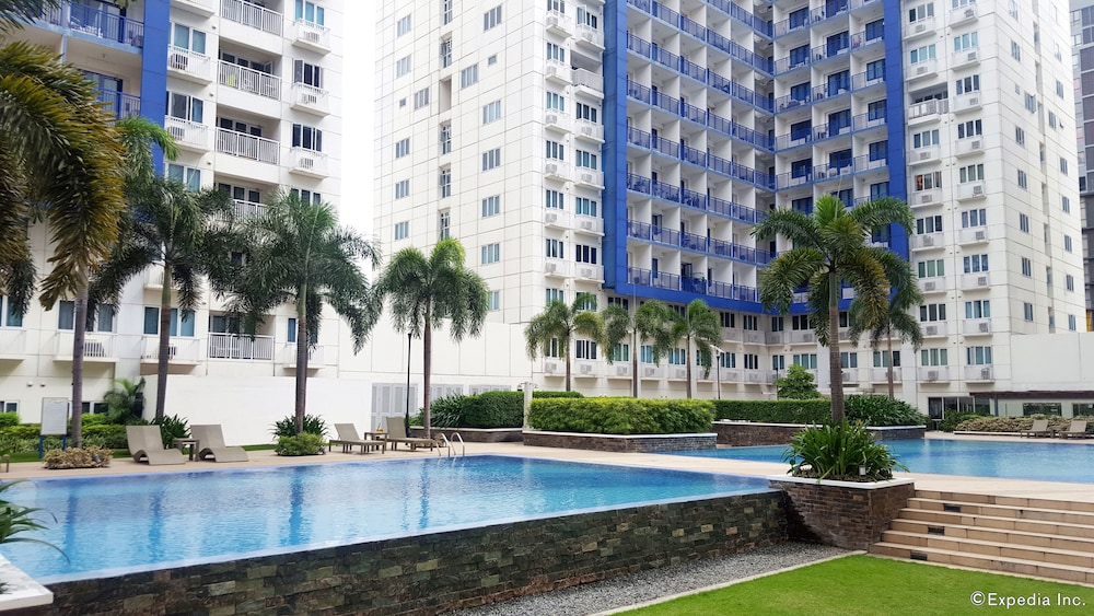 Oceanblue Manila Condotel Sea Residences