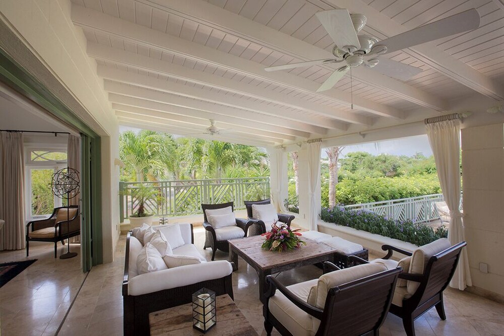 'sweet Dream' Villa w/ Private Pool in Sugar Hill!