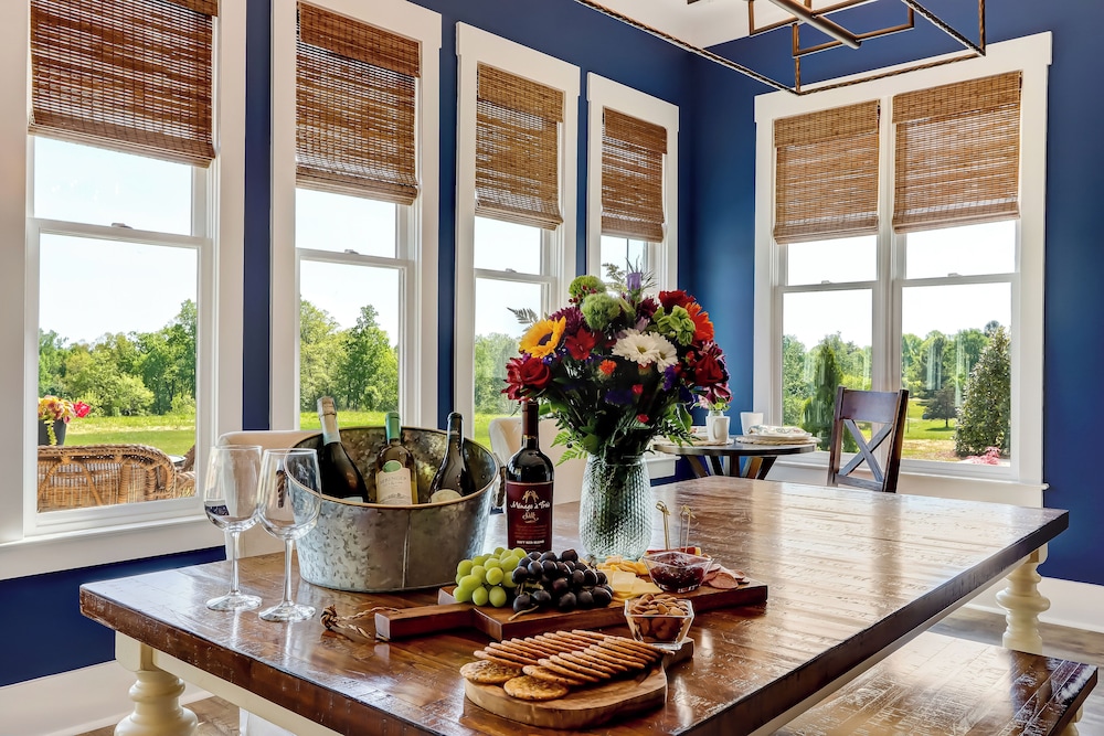 The Inn at Blackberry HIll