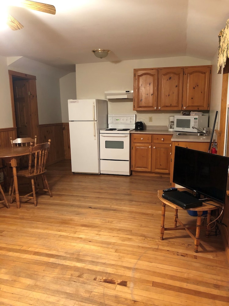 Shining Waters Cottages