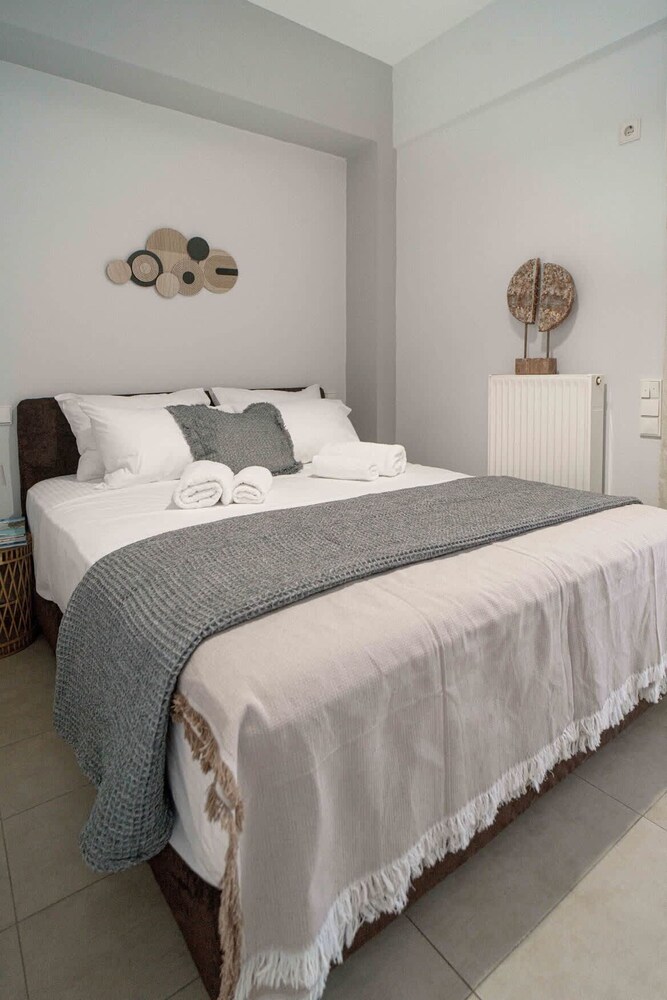 Acropolis Panorama Penthouse - Central Cozy Nest