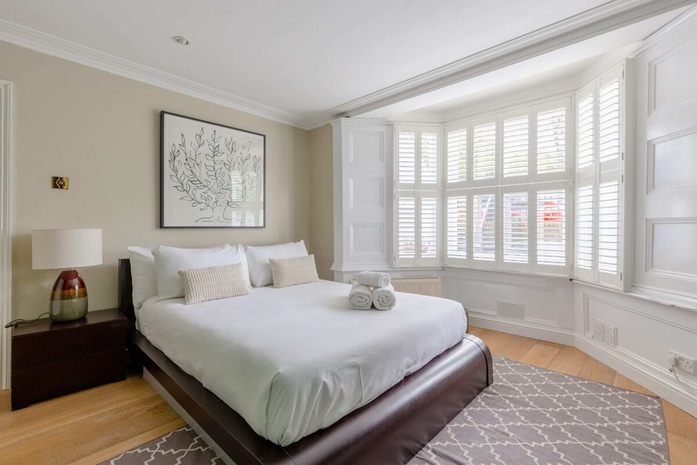 Gorgeous 2BD Garden Getaway, Victoria Park