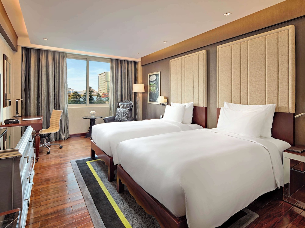 Mövenpick Hotel Hanoi Centre 16