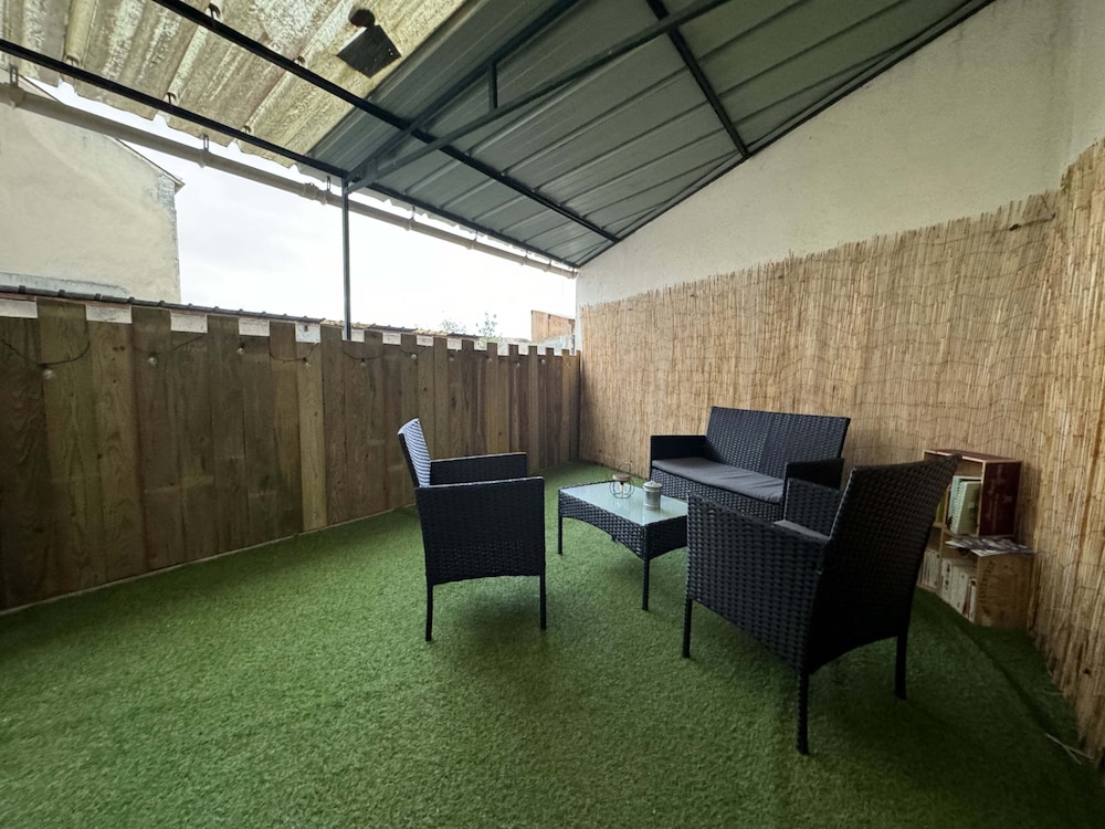 Apartment in Le Mans Near Train Station