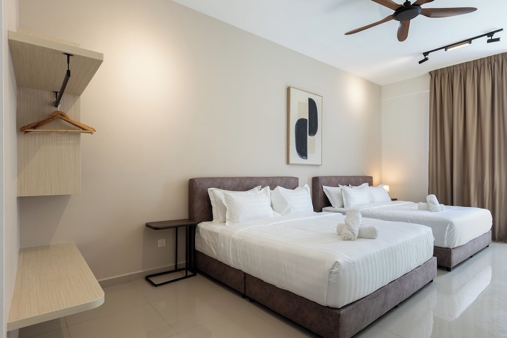 Sunshine Residence Suites