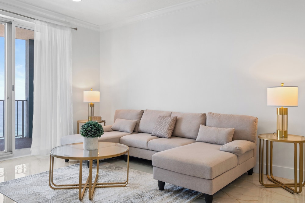 Twin Palms by Book That Condo