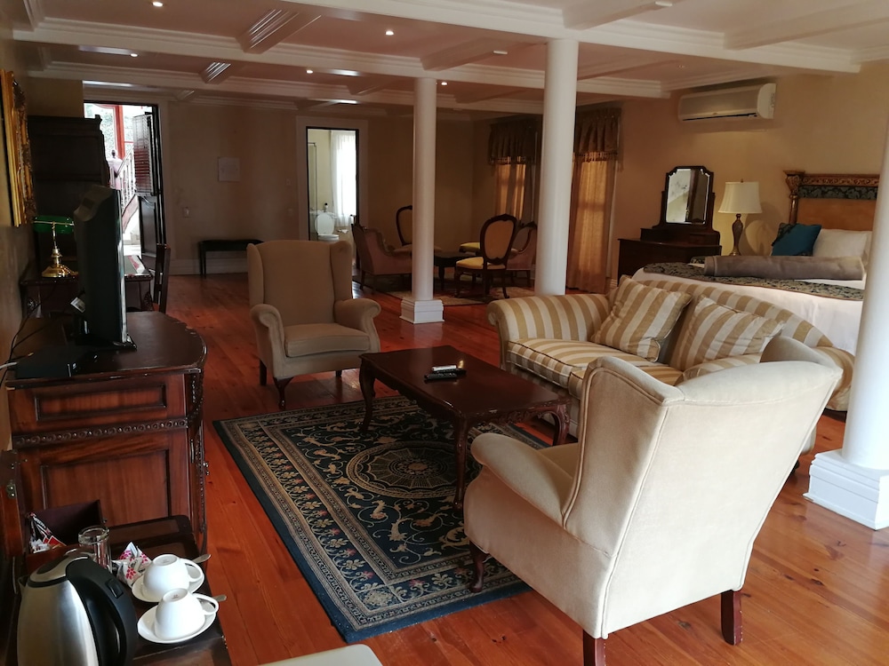 Cricklewood Manor